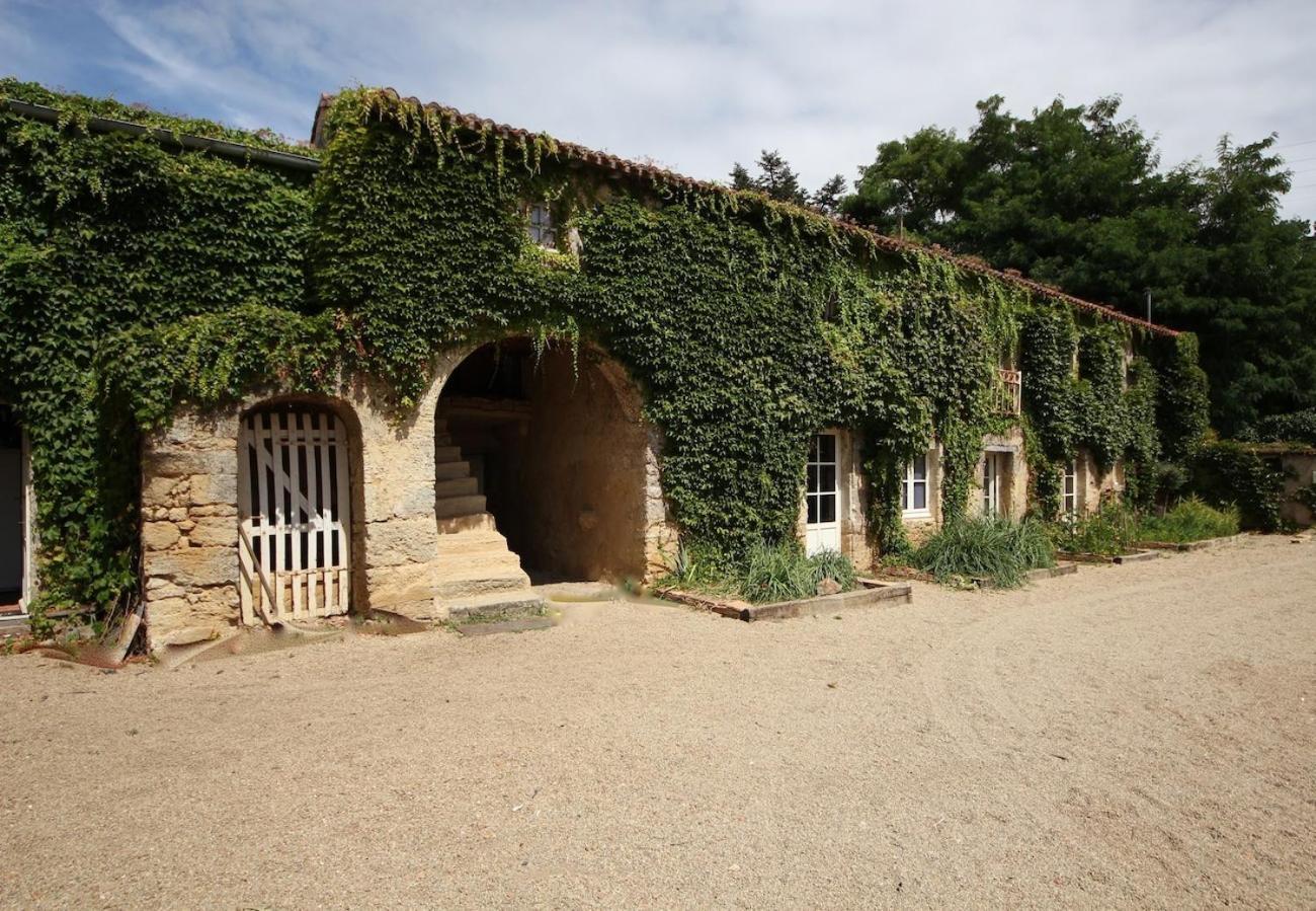 Le Manoir De Gatines Bed & Breakfast Tigne Exterior photo